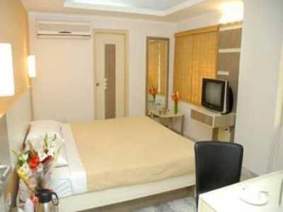 Kumar Grand Casa Hotel อัครา ภายนอก รูปภาพ